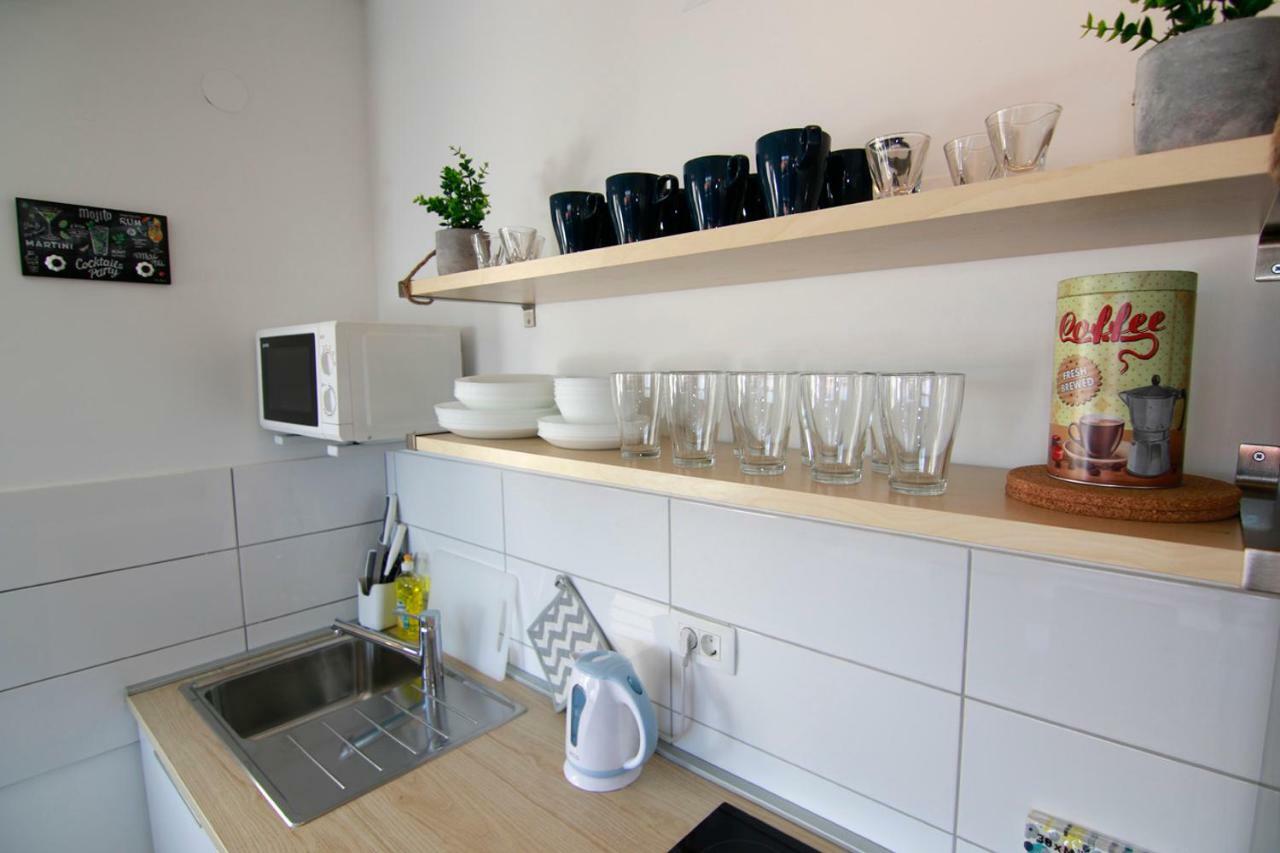 Apartments Luna ノヴァリャ エクステリア 写真